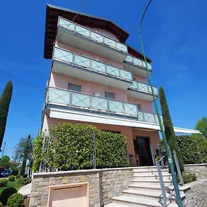 Clarin 14 By Dori Peschiera del Garda